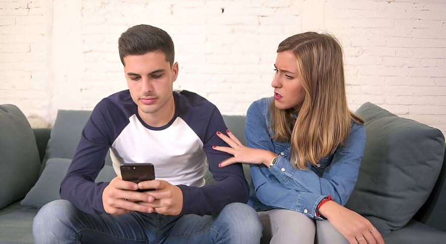 Don’t Take Divorce Advice From Social Media